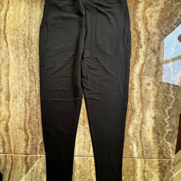 NWT Women Black Leggings W/Front Pockets- Recreation Thread & Supply- Exercise - Picture 4 of 8